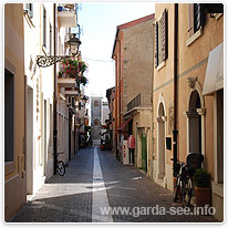 Enge Gassen in Bardolino Bardolino, Gardasee
