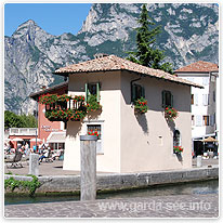 Am Hafen von Torbole hafen, torbole, gardasee